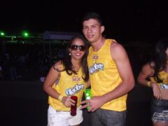 Oktober 10 Anos